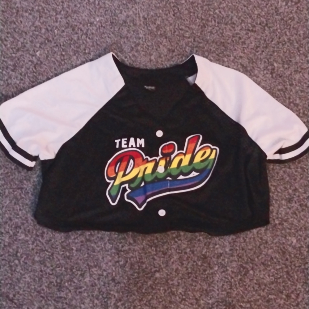 Team Pride crop top jersey!
